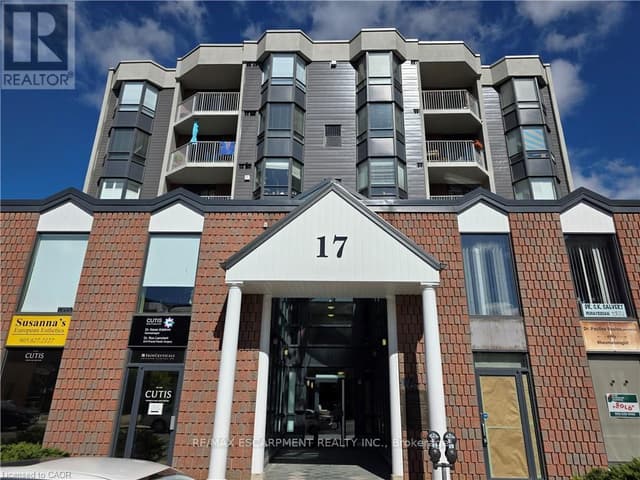 206 - 17 King St. E