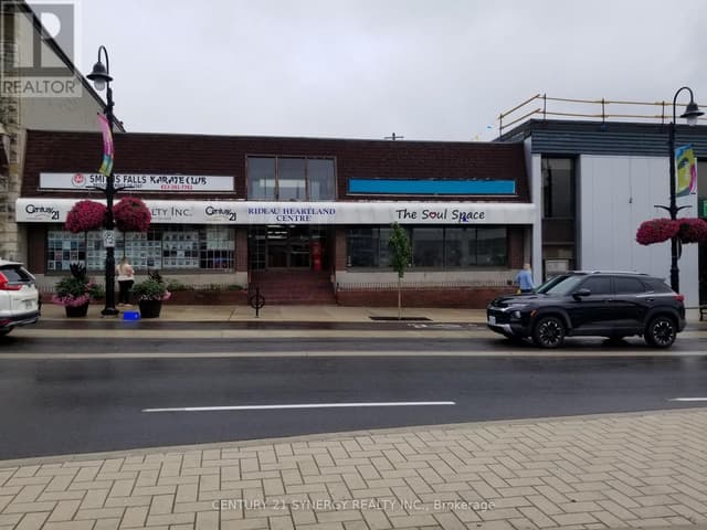 201 - 23 Beckwith St. N
