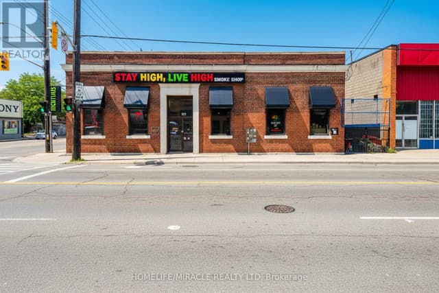 290 Kenilworth Ave. N