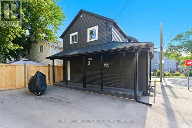 2 - 2 Windsor St.