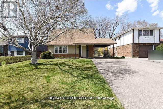 3657 Woodruff Cres.