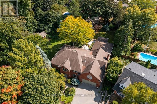 373 Brookview Ct.