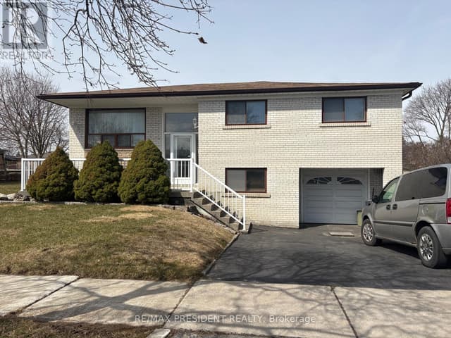 3759 Bayswater Cres.
