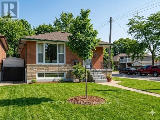 1224 Dunsmure Rd.