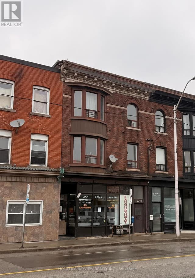 447 Barton St. E