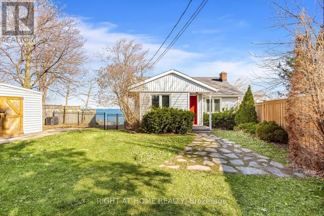 18 1/2 Lakeshore Dr.