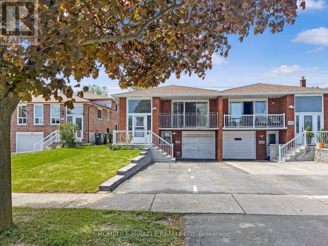 3485 Oakglade Cres.