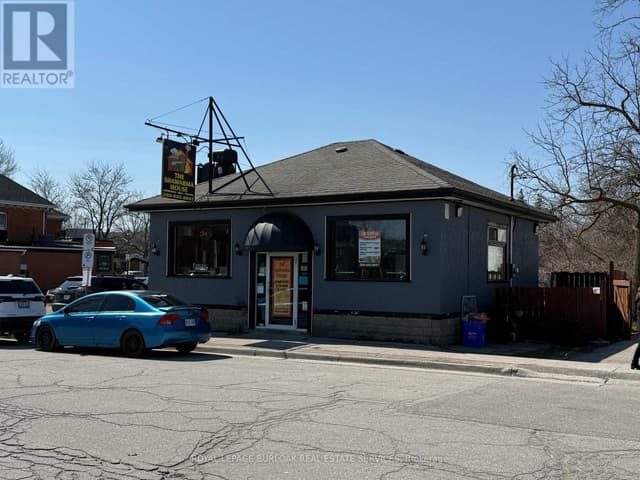 9 Main St. N