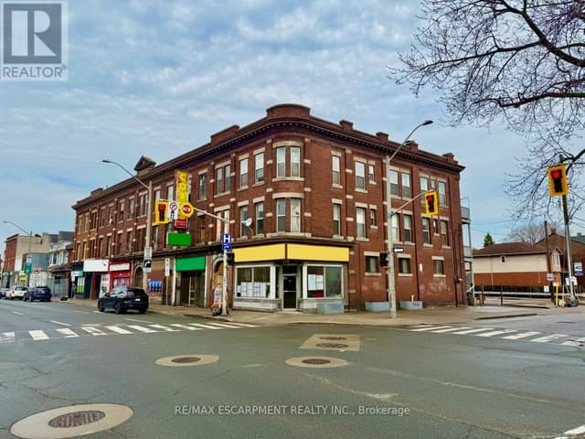 453 King St. E