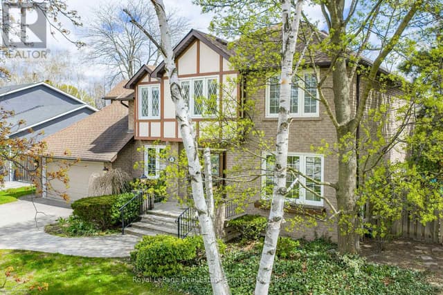 2082 Mississauga Rd.