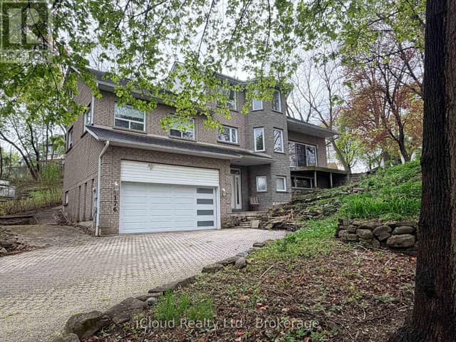 176 Wyndham St.