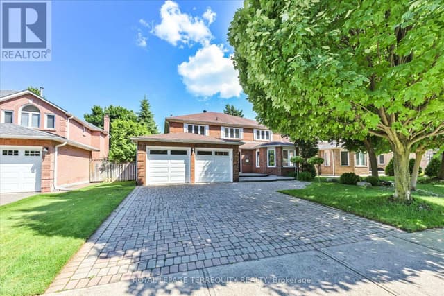2216 Dunvegan Ave.