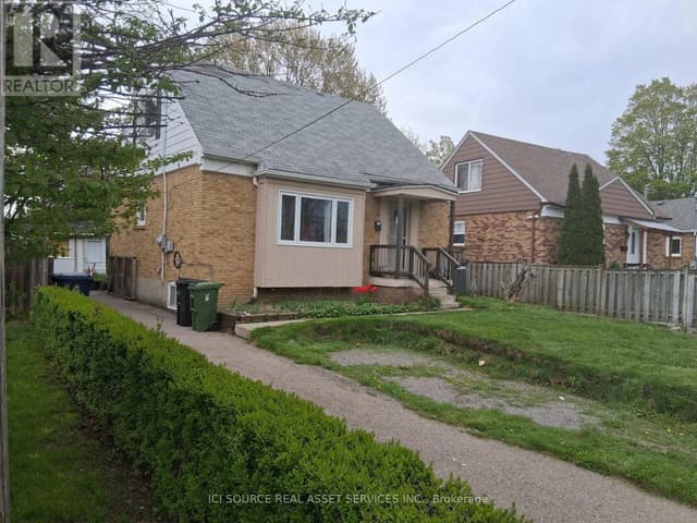 11 Ellington Dr.