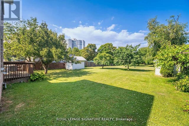 4097 Hickory Dr.