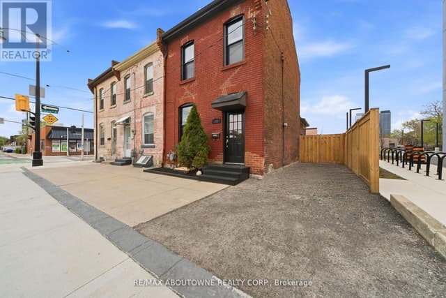116 Bay St. N