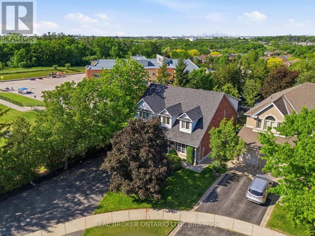 2205 Shaftesbury Ct.