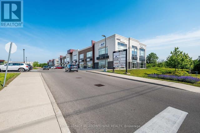 105 - 3485 Rebecca St.