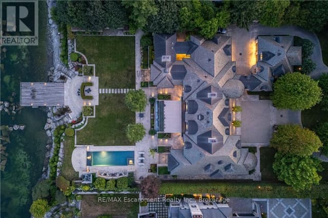 2054 Lakeshore Rd. E