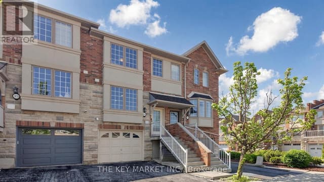 14 - 435 English Rose Ln.