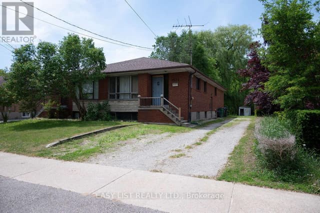 1574 Northmount Ave.