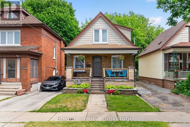 93 Graham Ave. S