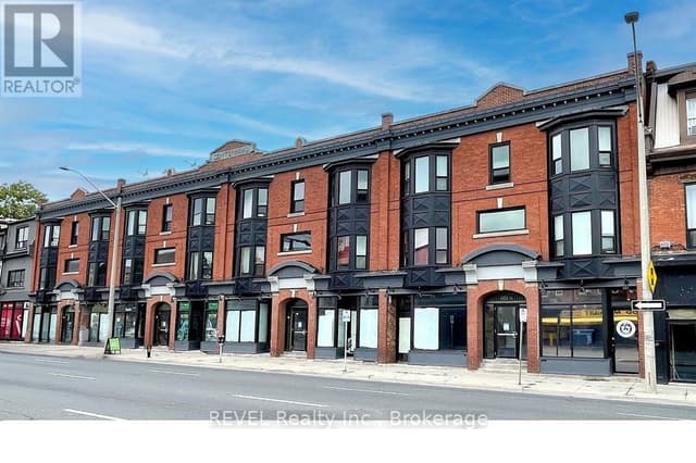 12 - 471.5 King St. E