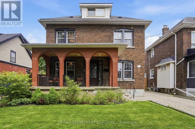 17 Tuxedo Ave. S