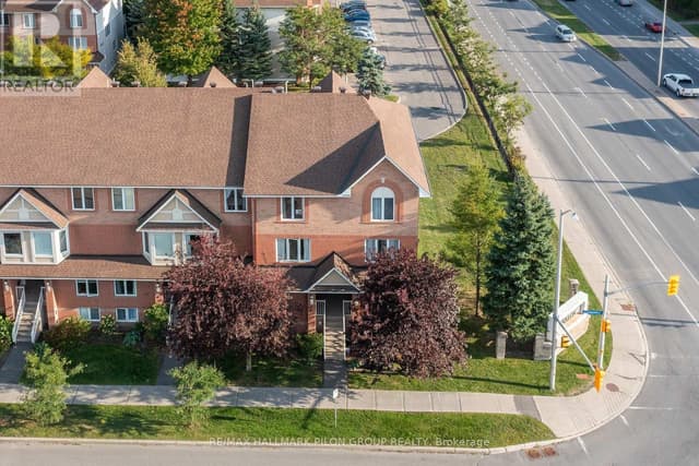 10 Lakepointe Dr.