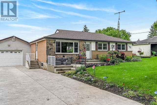7344 Dickenson Rd. E