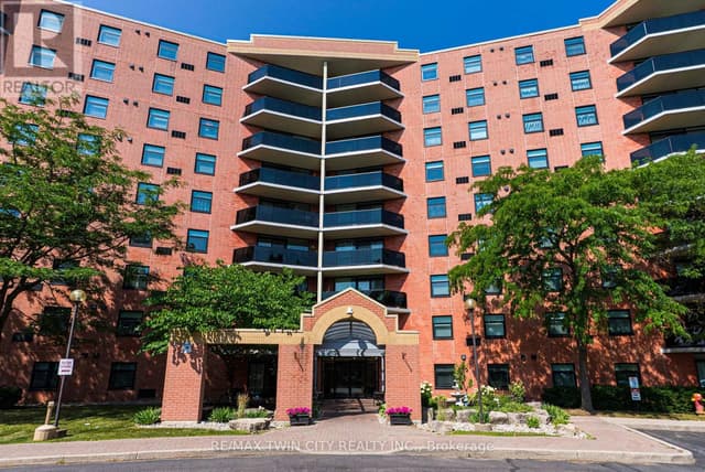 905 - 9 Bonheur Ct.