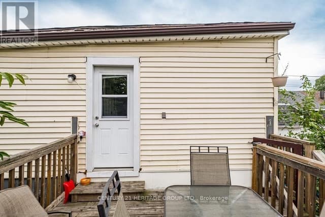 1125 Cannon St. E