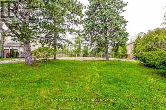 Part Lot 1 Fairview Rd. W