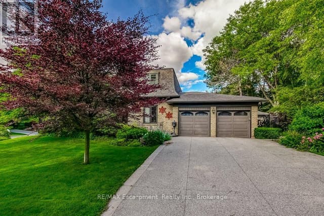 215 Briar Hill Cres.