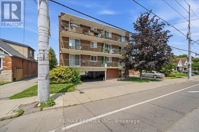 214 Wentworth St. S