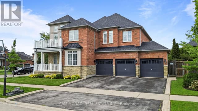 29 Delrosa Way