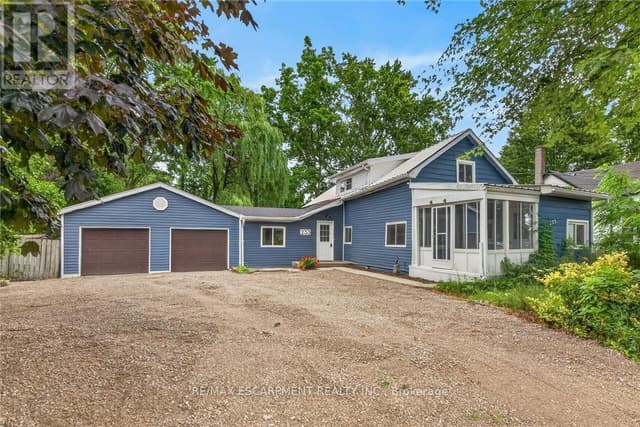 233 North Cayuga St. W
