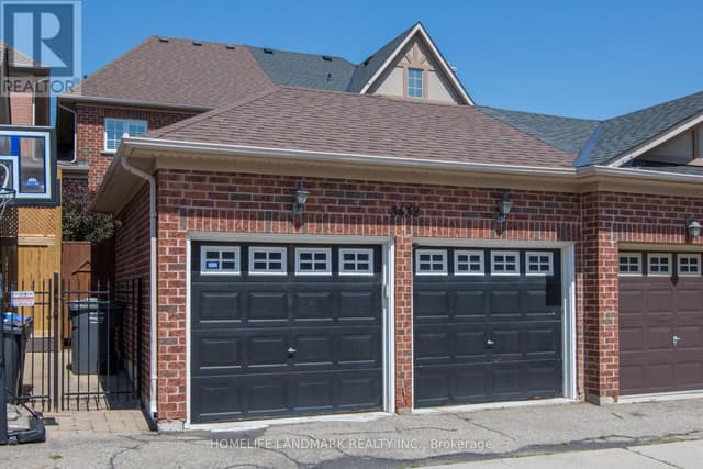 3432 Eglinton Ave. W