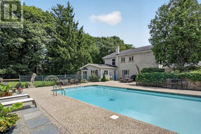 345 Jerseyville Rd. W