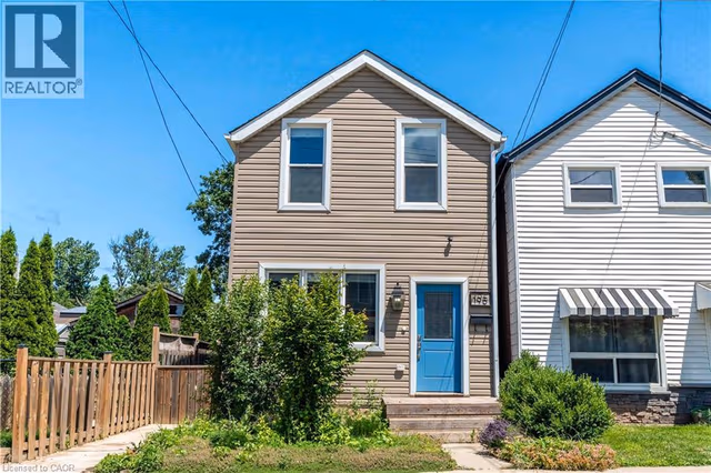 195 Wood St. E