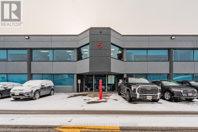 5-201 - 2600 Skymark Ave.