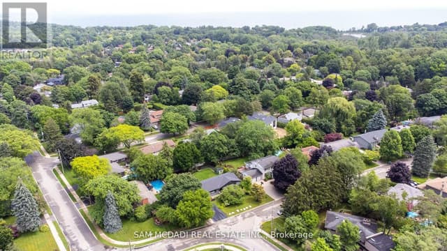 927 Ingersoll Ct.