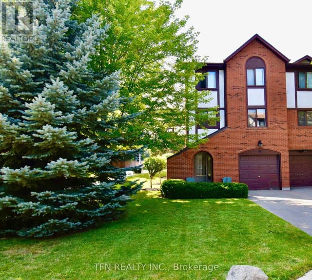 9 - 4165 Fieldgate Dr.