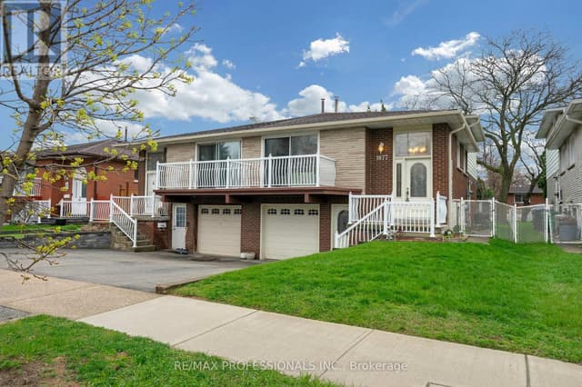 1877 Silverberry Cres.