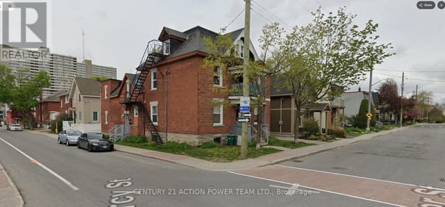 1 - 703 Cooper St.