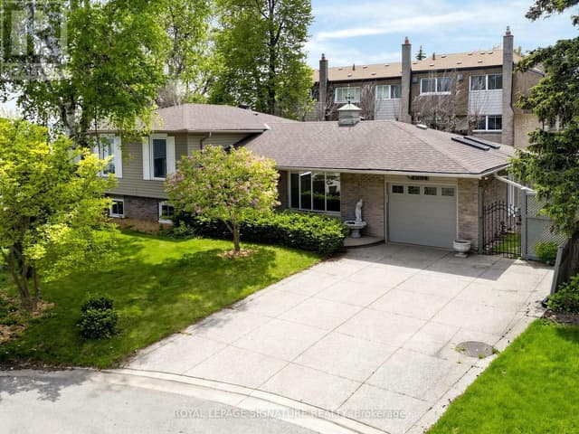 2094 Water's Edge Dr.