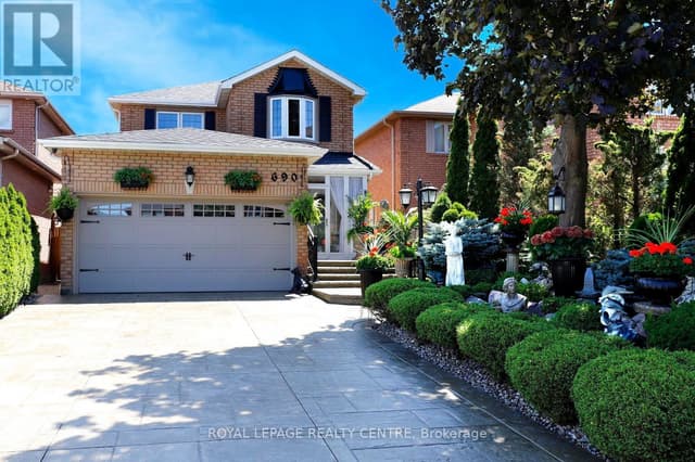 690 Ashprior Ave.