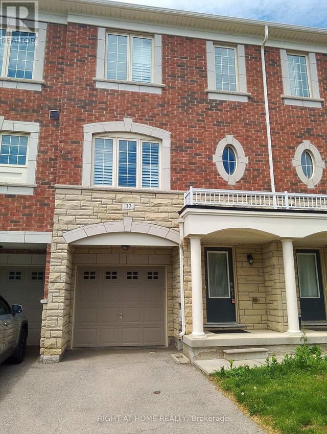 32 Aspen Hills Rd.