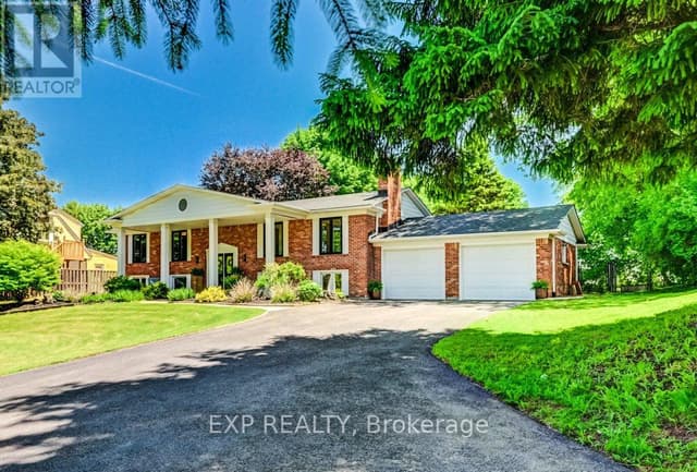 194 Dundas St. E