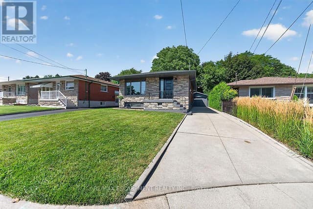 26 Parklands Dr.