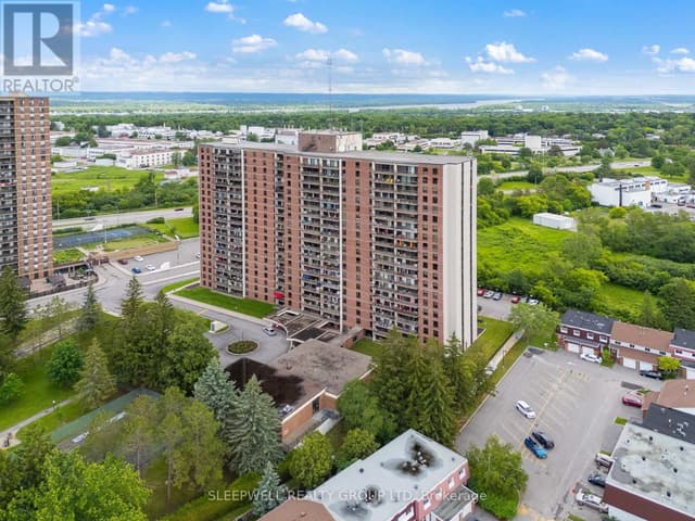 712 - 665 Bathgate Dr.